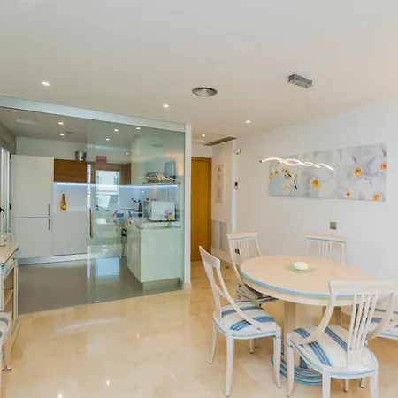 3 Bedroom Arqueros Lejlighed *