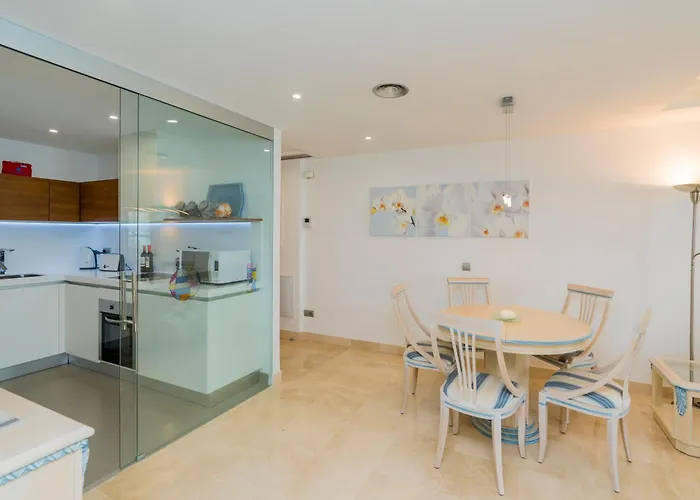 3 Bedroom Arqueros * ماربيا